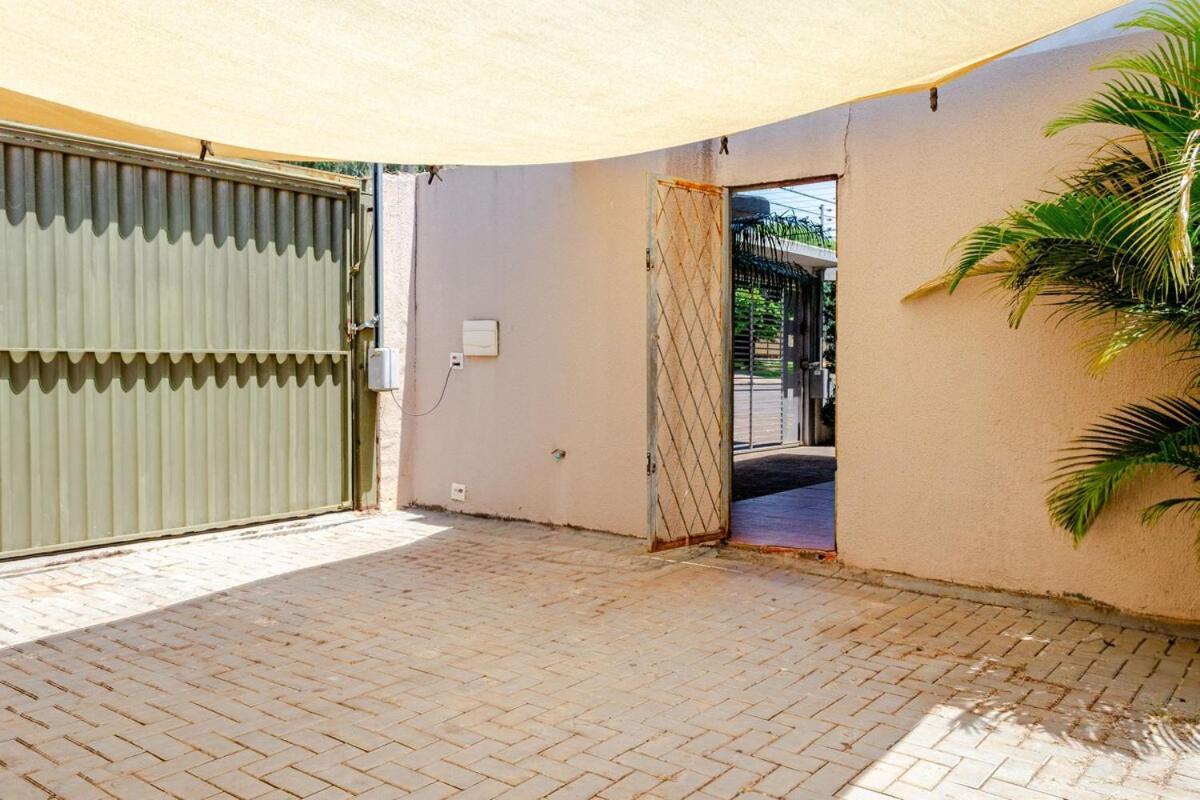 Casa Enorme, Seguranca E Conforto Para Sua Familia 卡斯卡韦尔 外观 照片